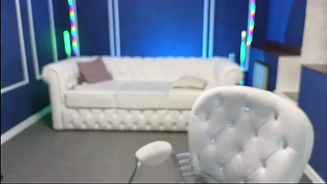 Snapshot of Kira_Kenet chatting on March 22, 2025, 3:20 am Kira Kenet online show from March 22, 2025, 3:20 am