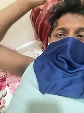 Snapshot of MIRTHICK2002 chatting on March 6, 2025, 10:52 am MIRTHICK2002 online show from March 6, 2025, 10:52 am