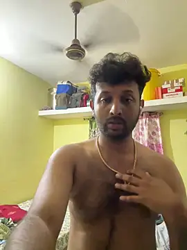 Snapshot of MIRTHICK2002 chatting on October 25, 2025, 5:40 pm MIRTHICK2002 online show from October 25, 2025, 5:40 pm