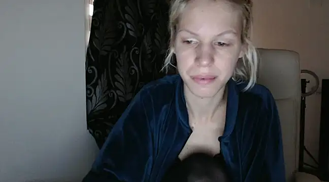 ElssaRush online show from March 23, 2025, 4:49 am