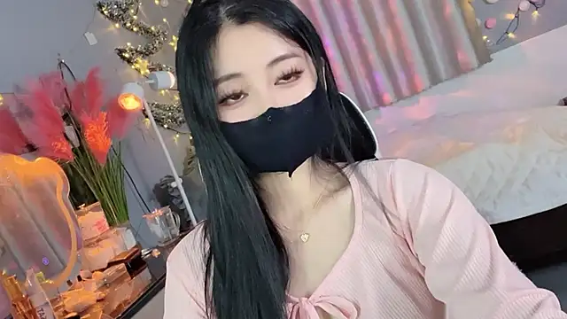 Snapshot of MI_KA22 chatting on January 6, 2026, 5:00 am MI KA22 online show from January 6, 2026, 5:00 am