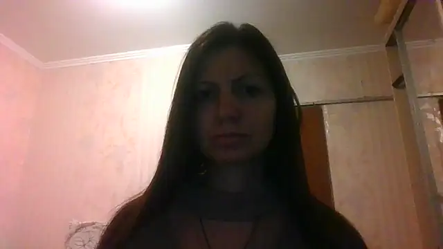 AliseWats online show from March 9, 2025, 5:28 pm