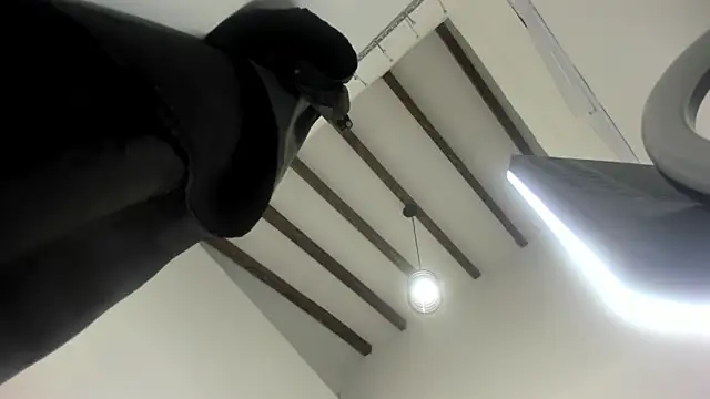 Lola Blondie online show from November 17, 2025, 12:11 pm