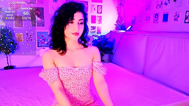 Maya Rogerss online show from April 4, 2026, 2:47 pm