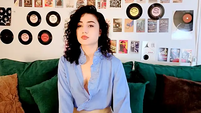Maya Rogerss online show from July 12, 2026, 2:41 pm