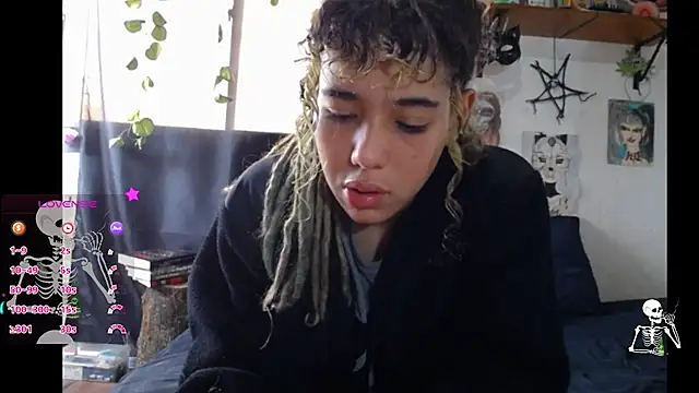 420mussa online show from November 4, 2025, 5:34 pm