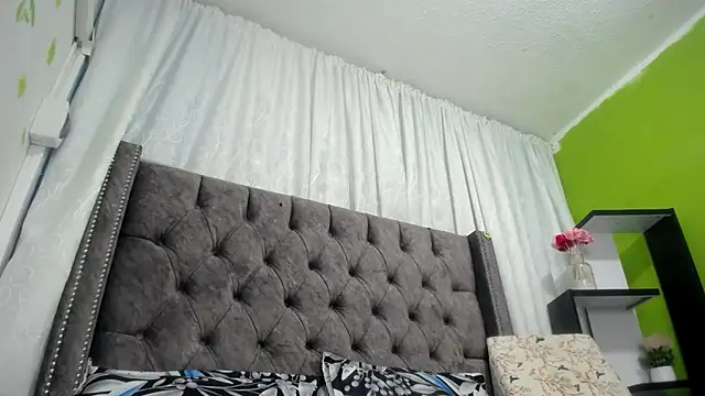 ANA-BULLOCK- online show from September 10, 2025, 12:16 pm