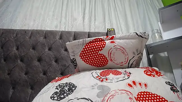 ANA-BULLOCK- online show from December 16, 2025, 12:10 pm