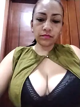 Snapshot of Carlasm- chatting on October 2, 2025, 11:01 pm Carlasm- online show from October 2, 2025, 11:01 pm