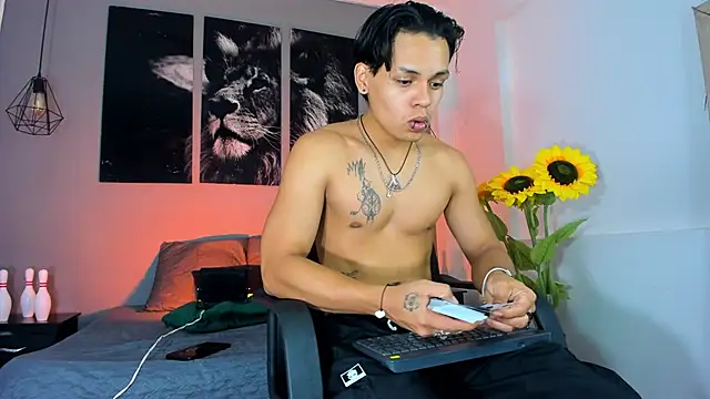 Draco collins online show from December 5, 2025, 8:05 pm