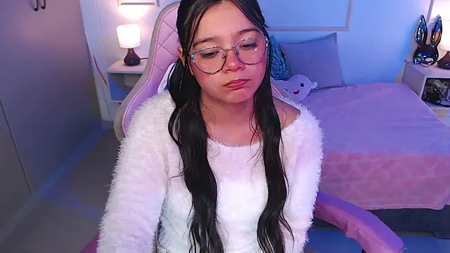 lilly 1948 online show from March 18, 2025, 8:37 pm