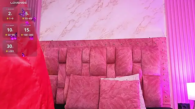 goldilockss15 online show from January 17, 2026, 2:49 am