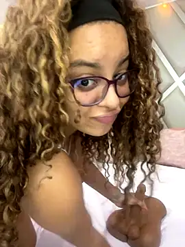 AlesiaCooper online show from November 24, 2025, 9:03 pm