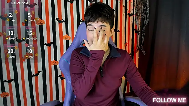 emma cute7 online show from October 22, 2025, 4:02 am