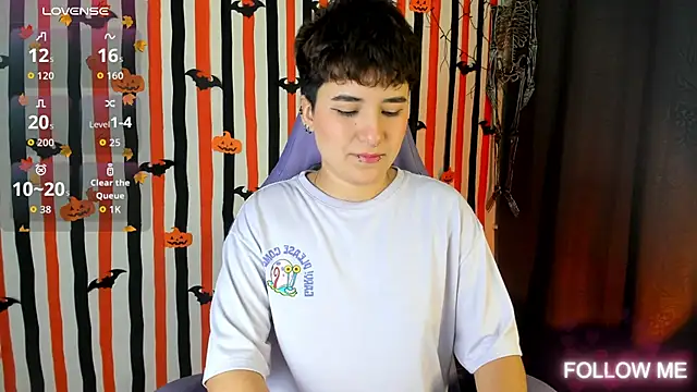 emma cute7 online show from October 25, 2025, 2:30 am