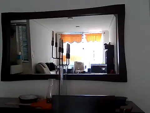 Snapshot of Thiagobb7 chatting on March 5, 2026, 6:48 pm Thiagobb7 online show from March 5, 2026, 6:48 pm