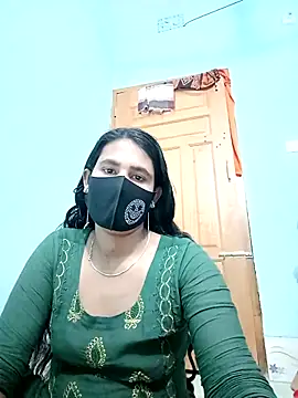 Hot-Nipa online show from March 10, 2025, 12:59 pm