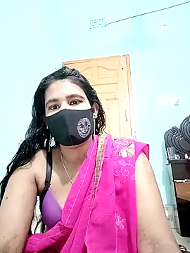 Hot-Nipa online show from March 11, 2025, 5:13 pm