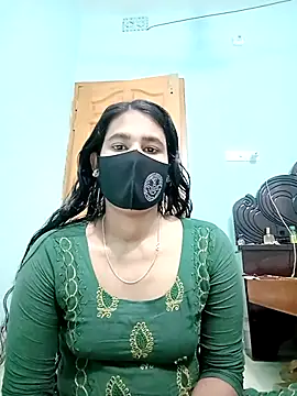 Hot-Nipa online show from March 12, 2025, 12:36 pm