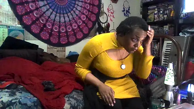 GardeniaFields online show from November 23, 2025, 6:57 am