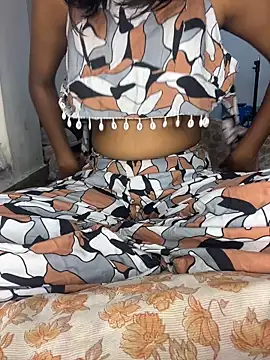 Snapshot of LOVEy_D0VEY chatting on March 7, 2025, 11:40 am LOVEy D0VEY online show from March 7, 2025, 11:40 am