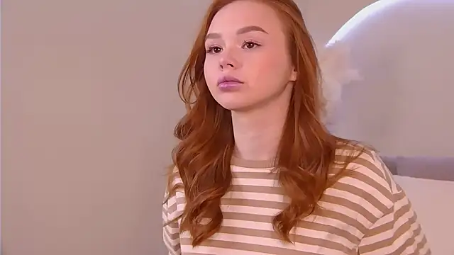 Snapshot of MiraBliss chatting on February 14, 2026, 5:10 pm MiraBliss online show from February 14, 2026, 5:10 pm