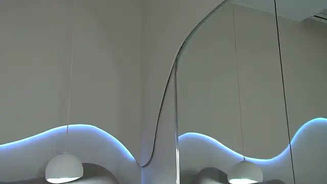 Snapshot of MiraBliss chatting on February 24, 2026, 5:22 pm MiraBliss online show from February 24, 2026, 5:22 pm