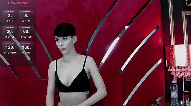 Roxxy Rouge online show from March 15, 2025, 5:26 pm