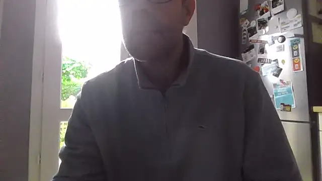 Snapshot of Simon_76 chatting on October 11, 2025, 7:51 am Simon 76 online show from October 11, 2025, 7:51 am