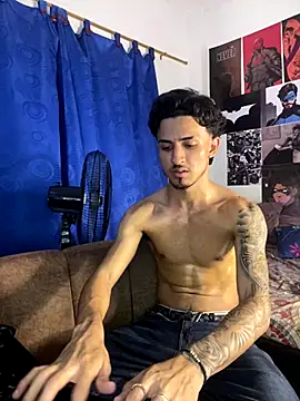 Snapshot of Zayn_kane chatting on October 19, 2025, 12:44 am Zayn kane online show from October 19, 2025, 12:44 am