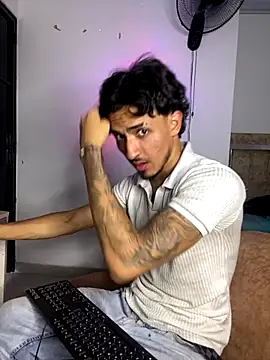 Snapshot of Zayn_kane chatting on November 8, 2025, 9:24 pm Zayn kane online show from November 8, 2025, 9:24 pm