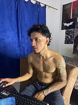 Snapshot of Zayn_kane chatting on November 13, 2025, 3:27 am Zayn kane online show from November 13, 2025, 3:27 am