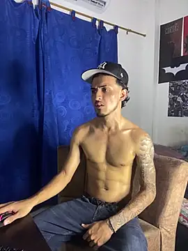 Snapshot of Zayn_kane chatting on November 14, 2025, 4:00 am Zayn kane online show from November 14, 2025, 4:00 am