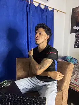 Snapshot of Zayn_kane chatting on November 16, 2025, 12:27 am Zayn kane online show from November 16, 2025, 12:27 am