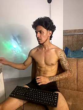 Snapshot of Zayn_kane chatting on November 30, 2025, 5:28 pm Zayn kane online show from November 30, 2025, 5:28 pm