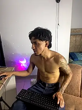 Snapshot of Zayn_kane chatting on December 5, 2025, 12:30 am Zayn kane online show from December 5, 2025, 12:30 am