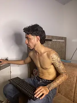 Snapshot of Zayn_kane chatting on March 1, 2026, 8:44 pm Zayn kane online show from March 1, 2026, 8:44 pm