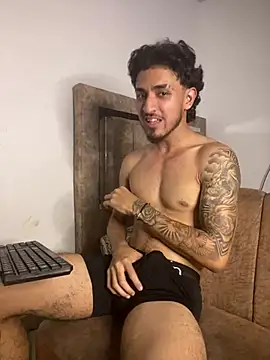 Snapshot of Zayn_kane chatting on March 25, 2026, 11:55 pm Zayn kane online show from March 25, 2026, 11:55 pm