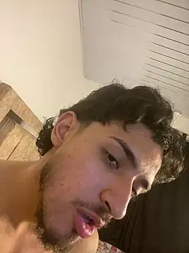 Snapshot of Zayn_kane chatting on March 31, 2026, 3:19 am Zayn kane online show from March 31, 2026, 3:19 am