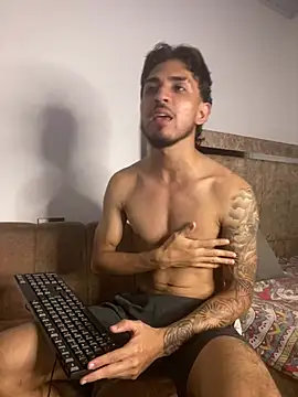 Snapshot of Zayn_kane chatting on April 5, 2026, 12:41 am Zayn kane online show from April 5, 2026, 12:41 am