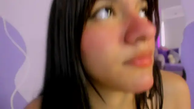 auroracute02 online show from October 28, 2025, 1:14 pm