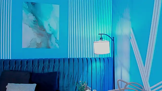 roxy hell online show from November 16, 2025, 12:11 pm