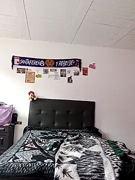 Snapshot of DaniPoison chatting on February 15, 2026, 1:20 pm DaniPoison online show from February 15, 2026, 1:20 pm