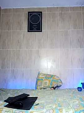 Snapshot of dareck_18 chatting on February 19, 2026, 11:45 pm dareck 18 online show from February 19, 2026, 11:45 pm