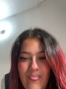 Snapshot of VanessaScott_ chatting on October 16, 2025, 8:32 pm VanessaScott online show from October 16, 2025, 8:32 pm