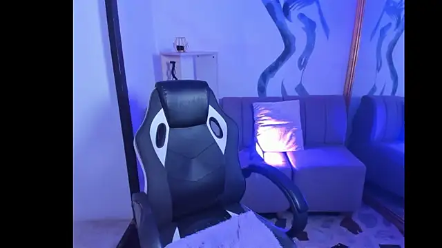 Snapshot of VanessaScott_ chatting on February 16, 2026, 8:32 am VanessaScott online show from February 16, 2026, 8:32 am