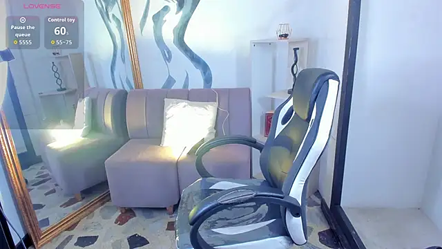 Snapshot of VanessaScott_ chatting on February 18, 2026, 5:36 am VanessaScott online show from February 18, 2026, 5:36 am