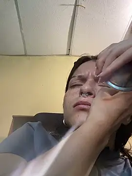 Snapshot of val_zx chatting on March 16, 2026, 7:29 pm val zx online show from March 16, 2026, 7:29 pm