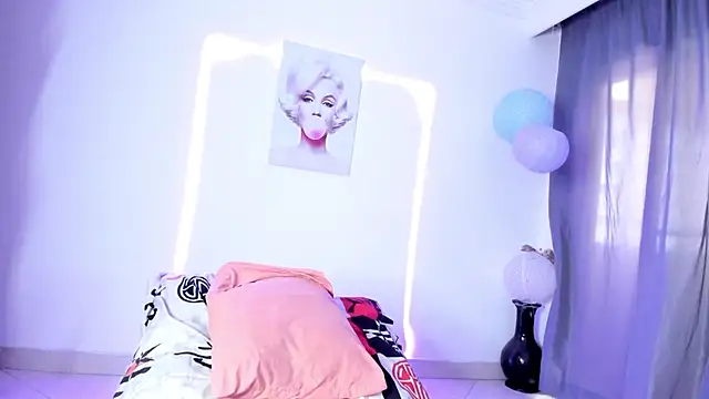 sweet cinamon online show from October 19, 2025, 1:23 pm