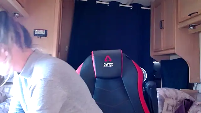 CallMeMaria online show from January 9, 2025, 4:39 pm